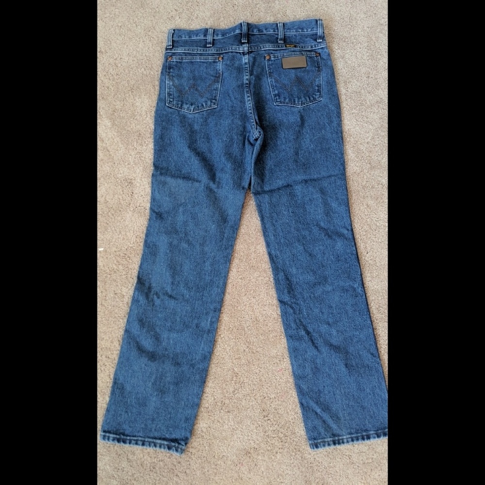 Men's 33x32 Wrangler Stonewash Jeans
